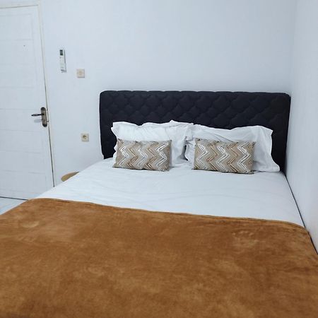 Stella Villa Ngurbloat 外观 照片