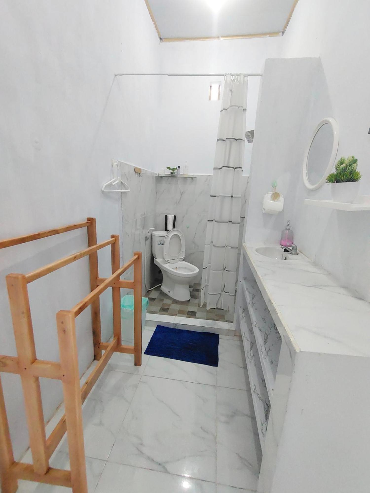 Stella Villa Ngurbloat 外观 照片
